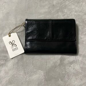 NEW Hobo International Wallet Black Leather Jetty Magnetic Close NWT $148